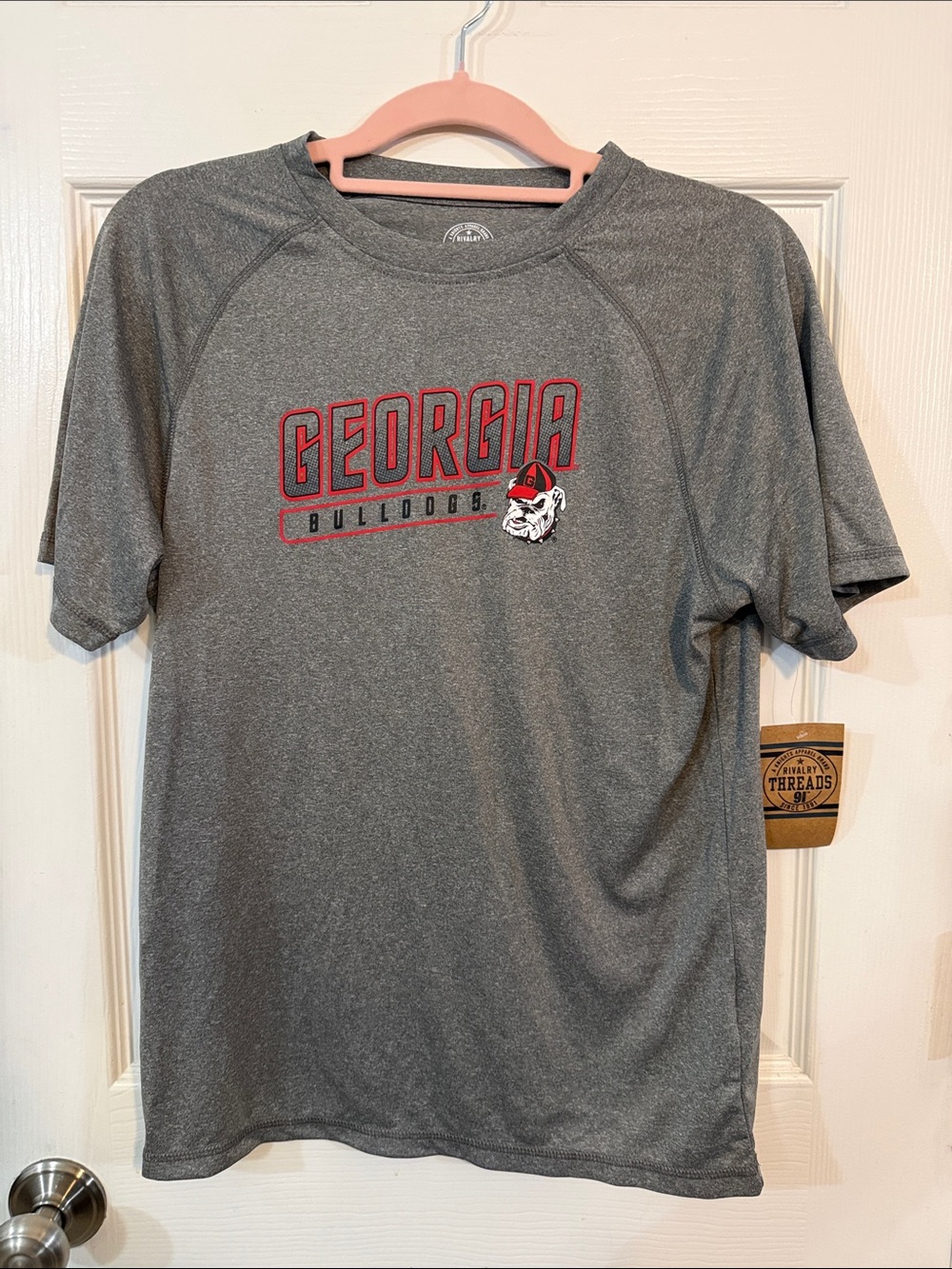 Rivalry Threads Gray Georgia Bulldogs Short Sleeve Tee with Red Accent